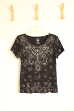 Zenergy by Chico's Black and Gray Embellished Rhinestone T-Shirt | 0