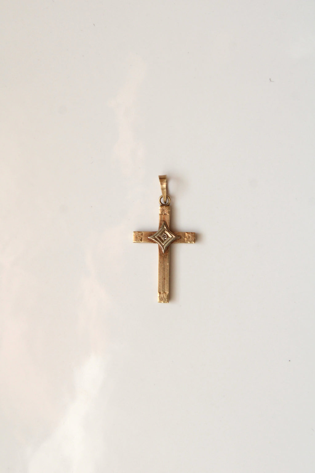 14K Yellow Gold Cross Necklace Pendant