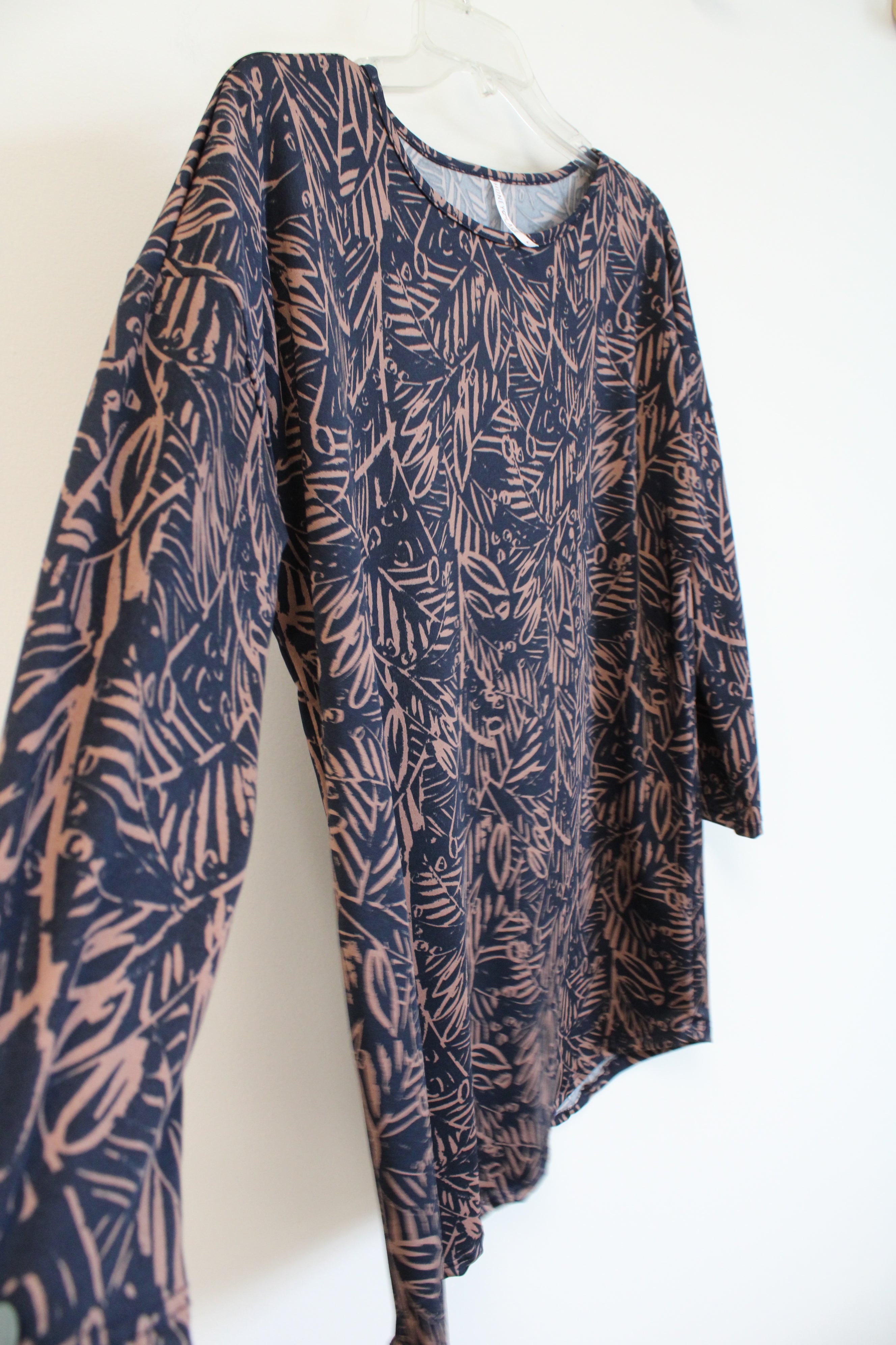 Honey & Lace Navy & Brown Leaf Print Top | L