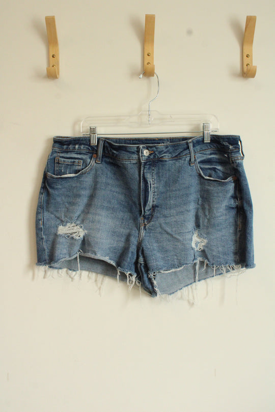 Old Navy Medium Wash Distressed Denim Shorts | 20