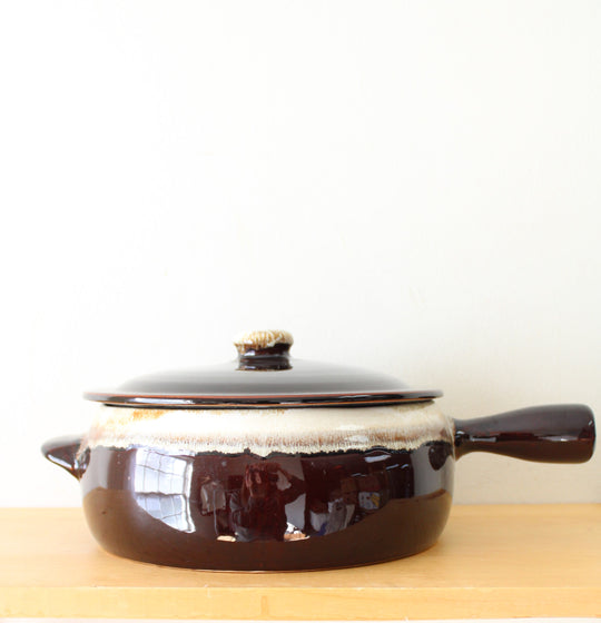 Large Vintage Gourmet Brown Drip Casserole Dish | 9.5"
