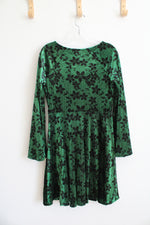 Unique Vintage Green & Black Floral Bell Sleeve Velvet Dress | M (6/8)