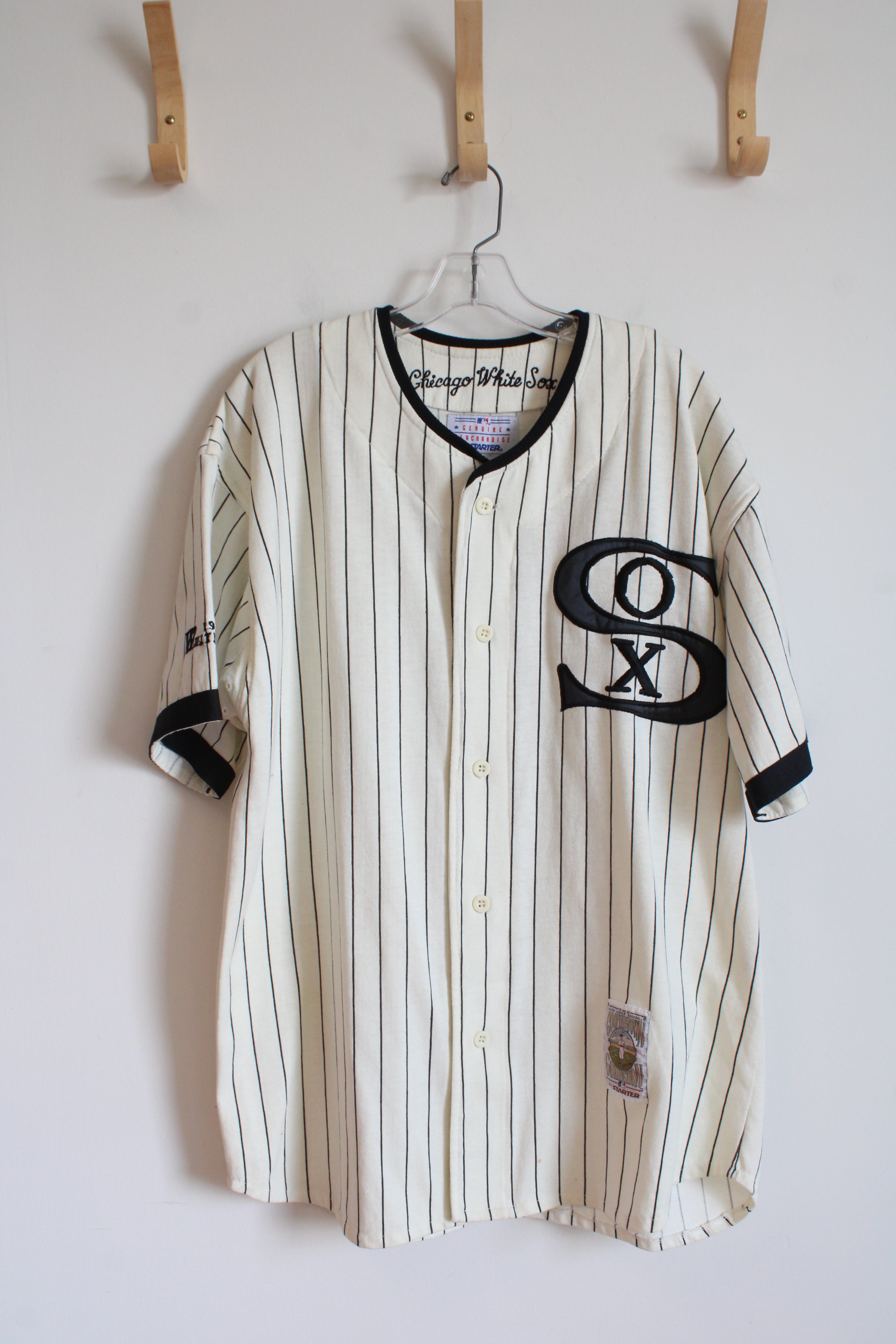 Starter By Genuine Merchandise MLB Chicago White Sox Vintage Striped Jersey | L