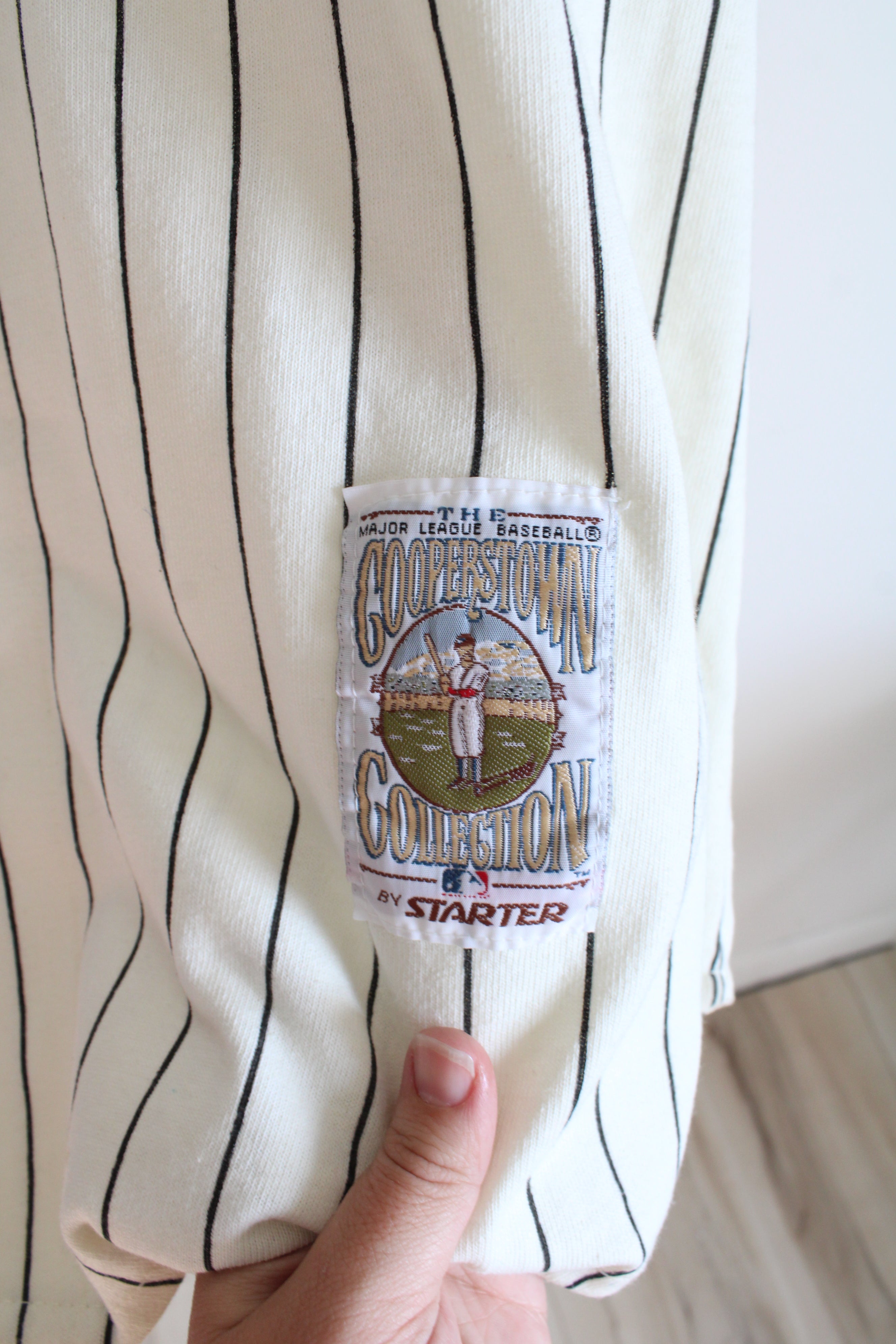 Starter By Genuine Merchandise MLB Chicago White Sox Vintage Striped Jersey | L