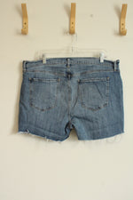 Old Navy Medium wash Mid-rise Boyfriend Denim Shorts | 16