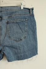 Old Navy Medium wash Mid-rise Boyfriend Denim Shorts | 16