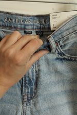 NEW American Eagle Light wash 4" Perfect Short | 2