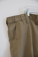NEW Wrangler Khaki Relaxed Fit Shorts | 44