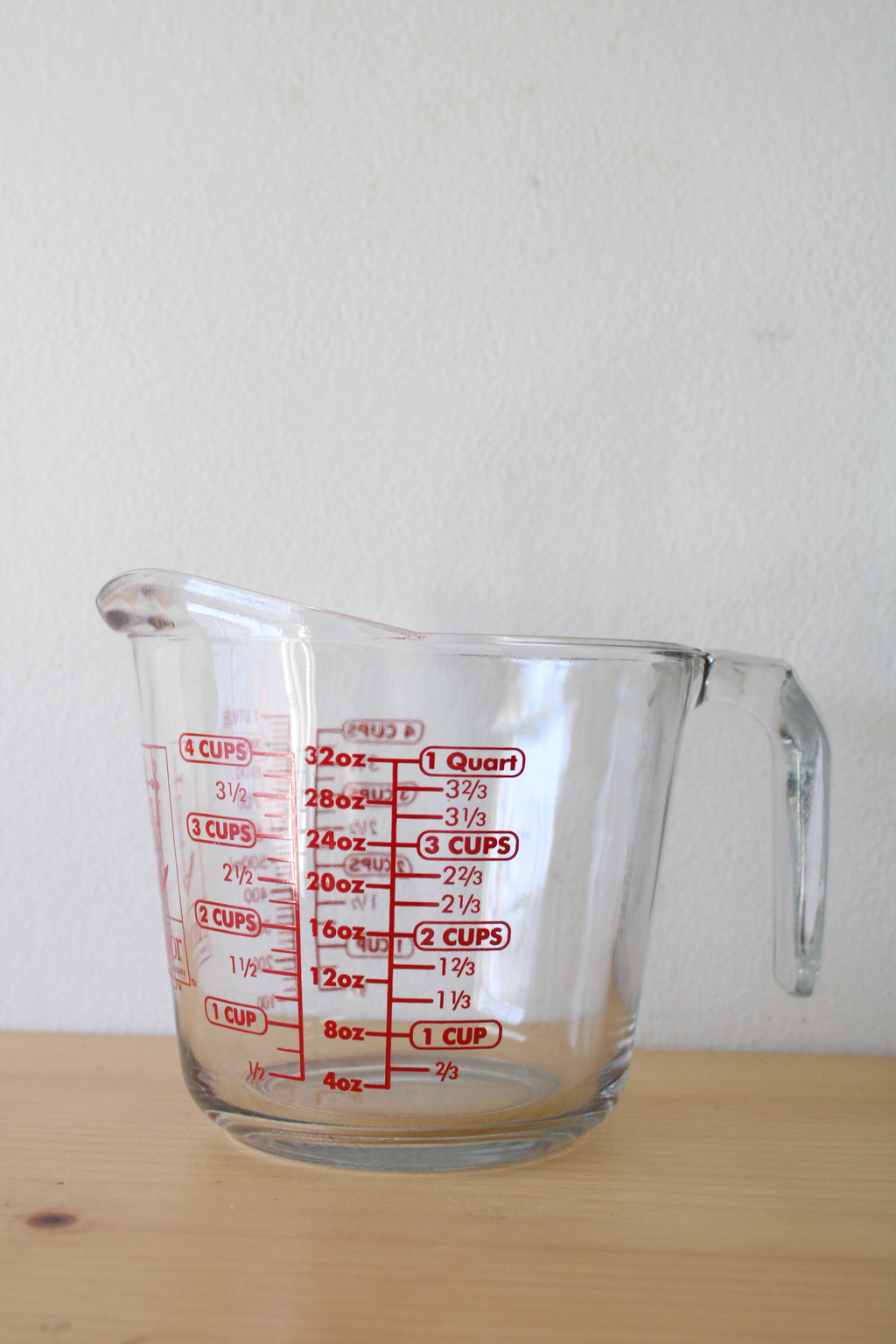 Anchor Hocking Company Glass 4 Cup Measuring Pitcher