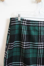NEW (i) Green Black & White Plaid Fuzzy Mini Skirt | L