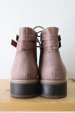 Cliffs by White Mountain Lace-Up Ankle Brown Boot | Size 7 1/2