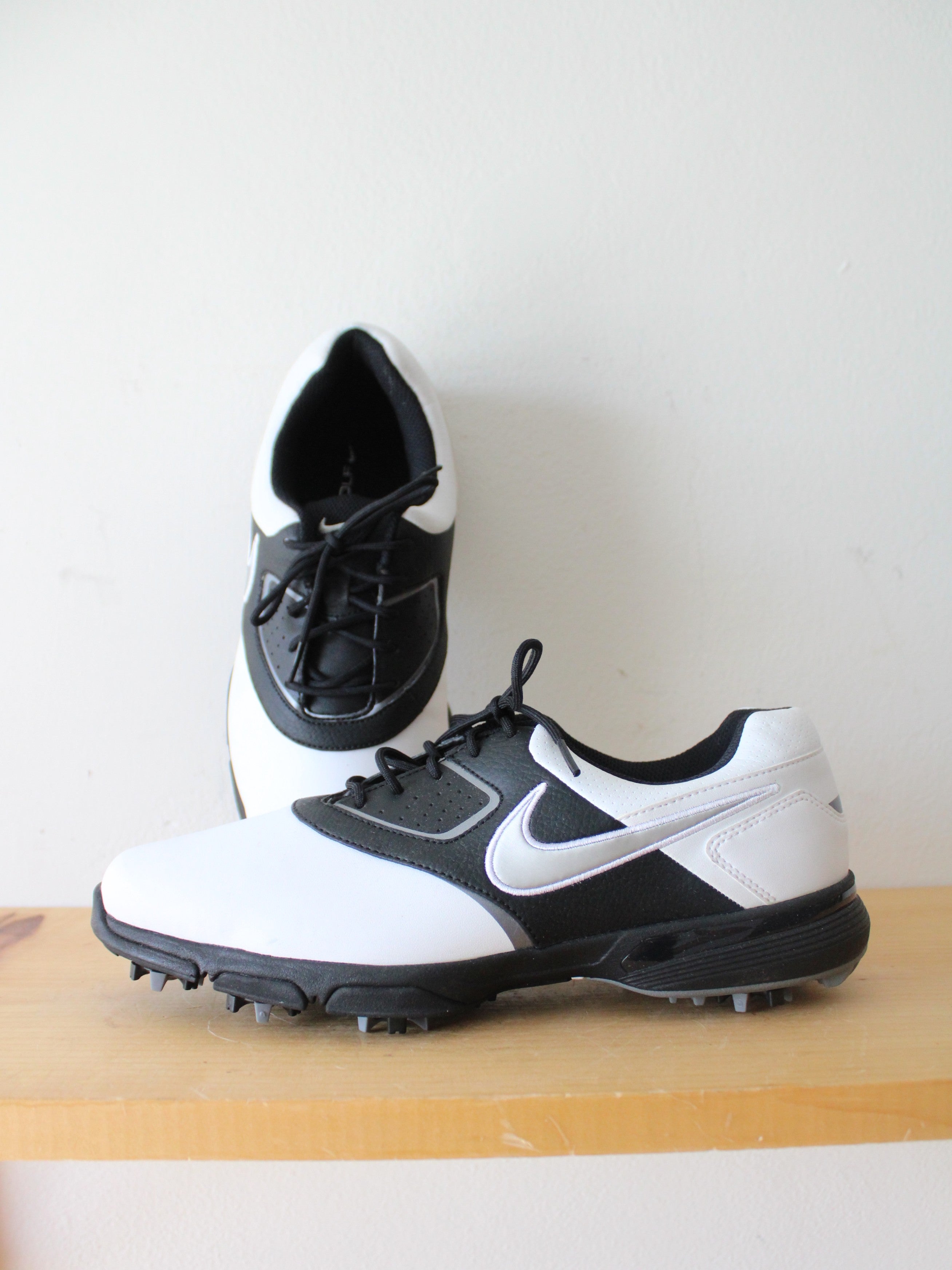 Nike Golf Heritage Black & White Golf Shoes | 8W