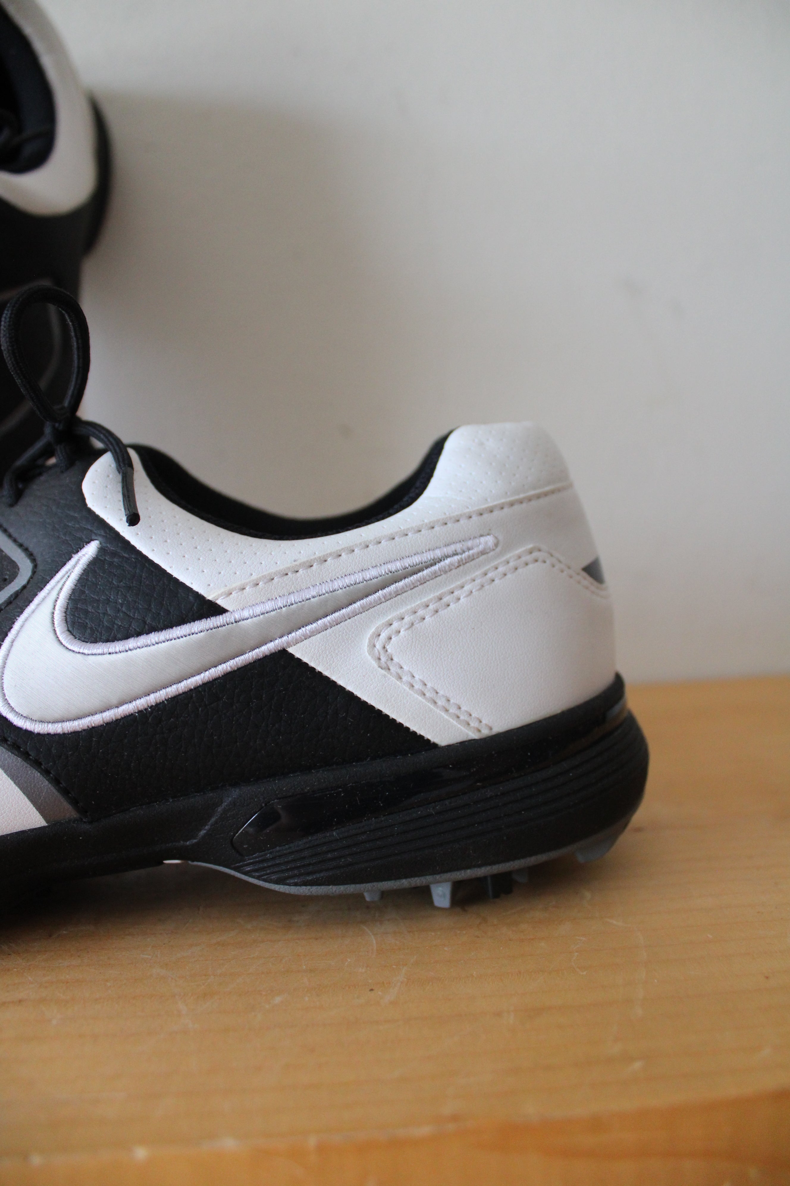 Nike Golf Heritage Black & White Golf Shoes | 8W
