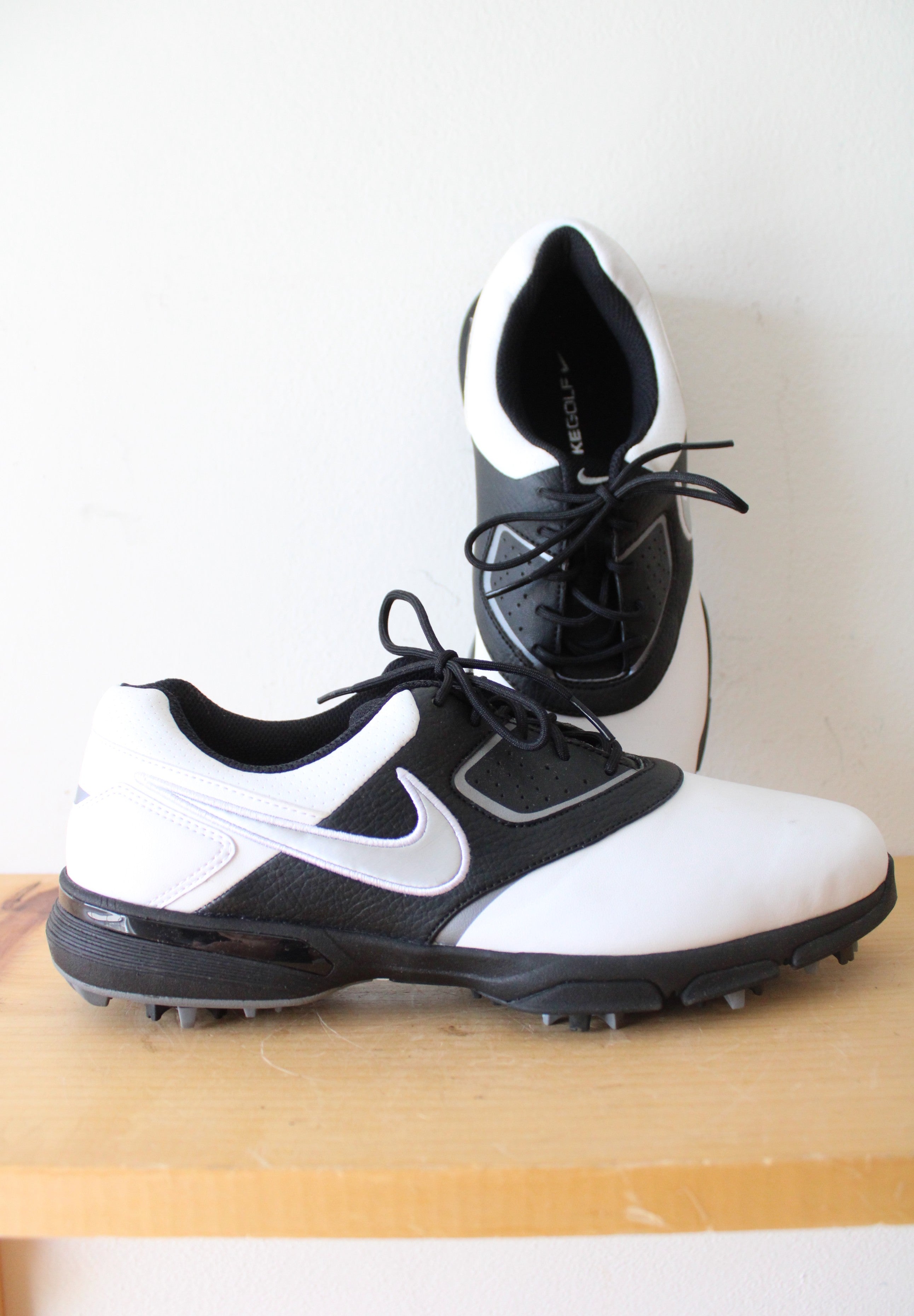 Nike Golf Heritage Black & White Golf Shoes | 8W