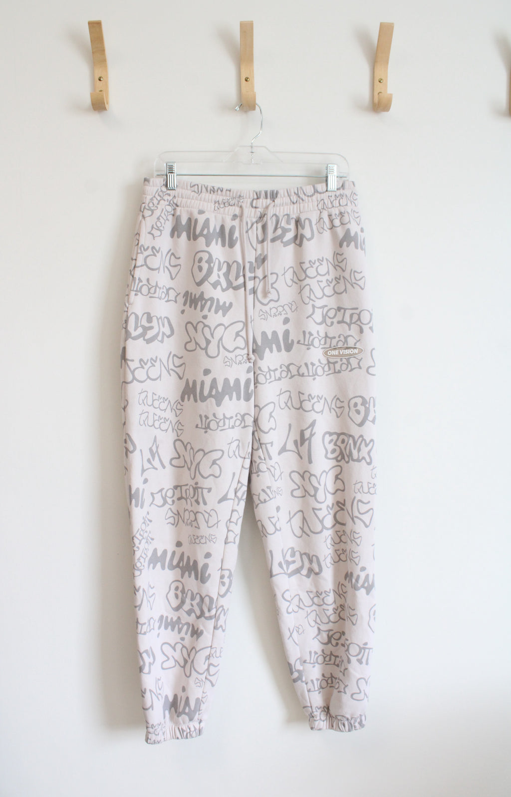 H&M Divided One Vision Cream & Gray Patterned Jogger Sweatpants | M