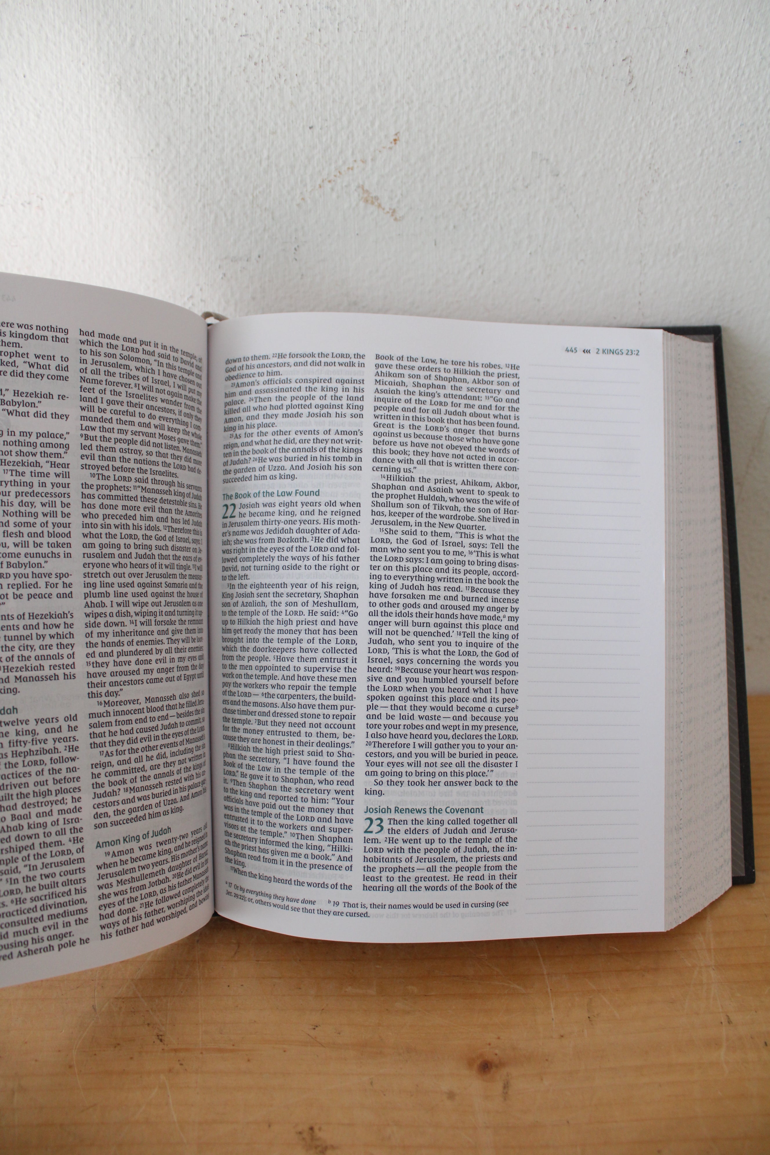 NIV Verse Mapping Hardcover Bible