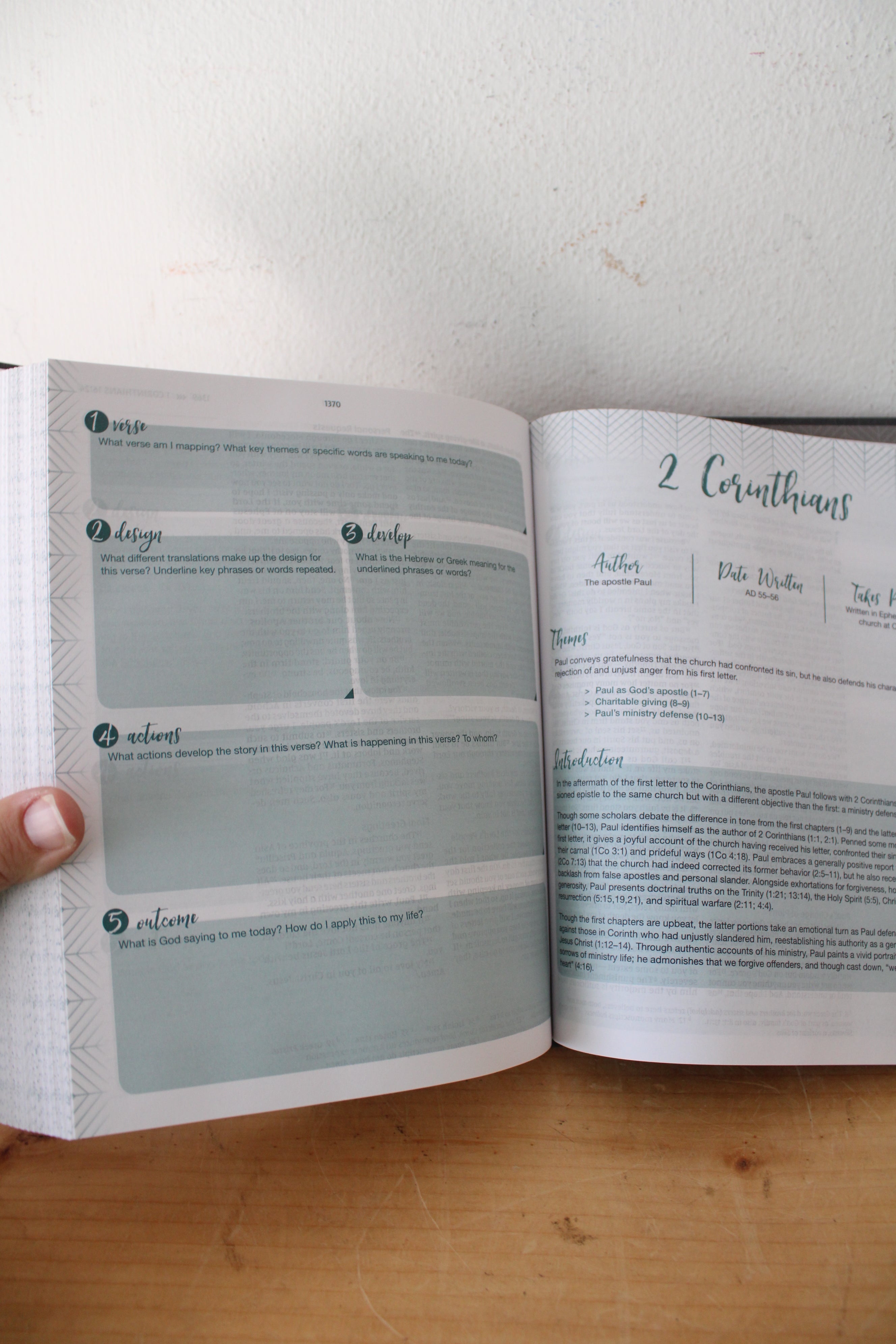 NIV Verse Mapping Hardcover Bible