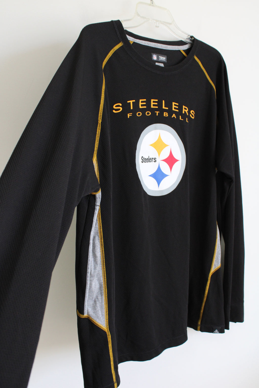 NFL Team Apparel Pittsburgh Steelers Long Sleeved Shirt | 2XL