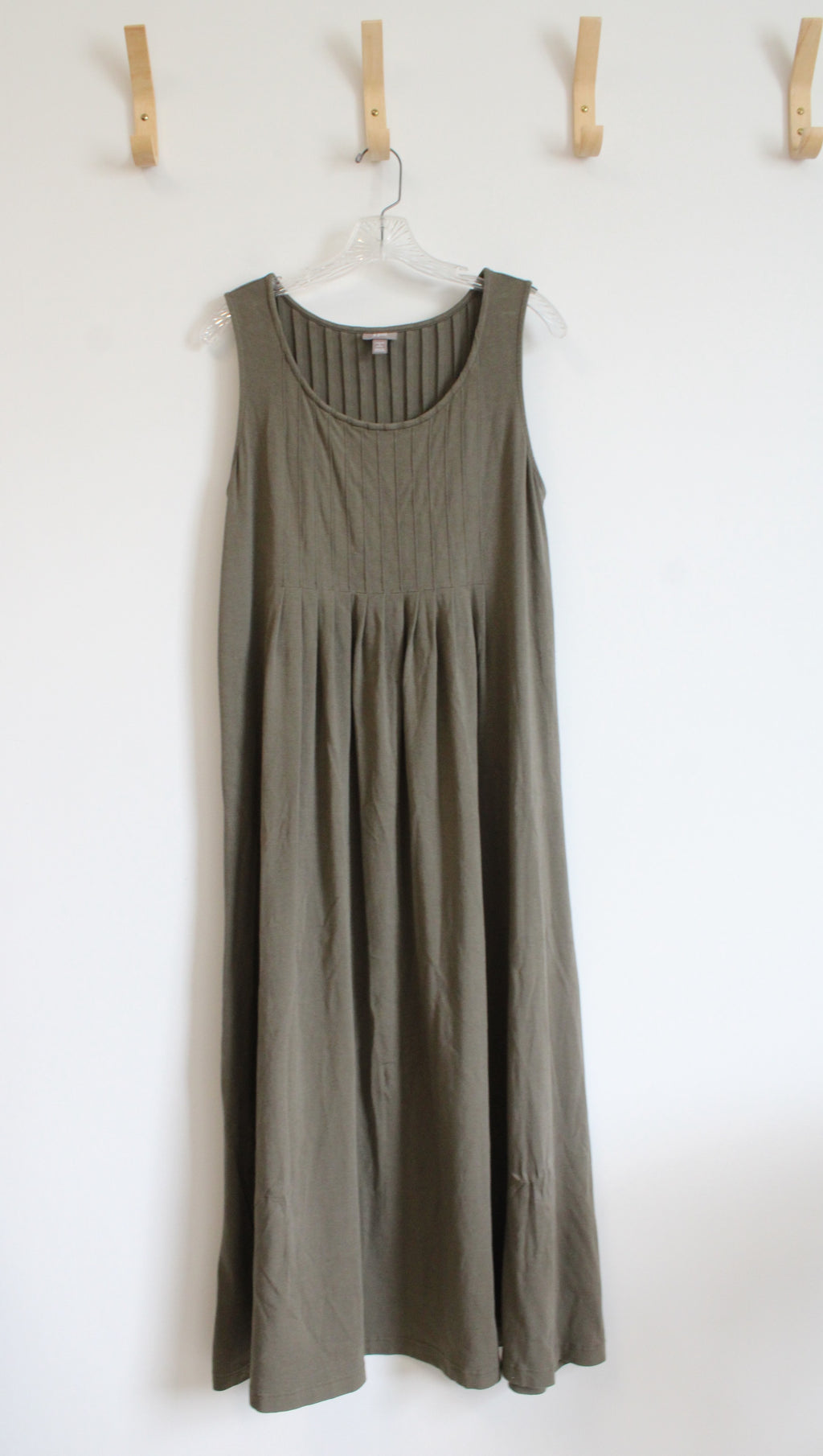 J.Jill Muted Olive Green Pleated Knit Maxi Dress | L Petite