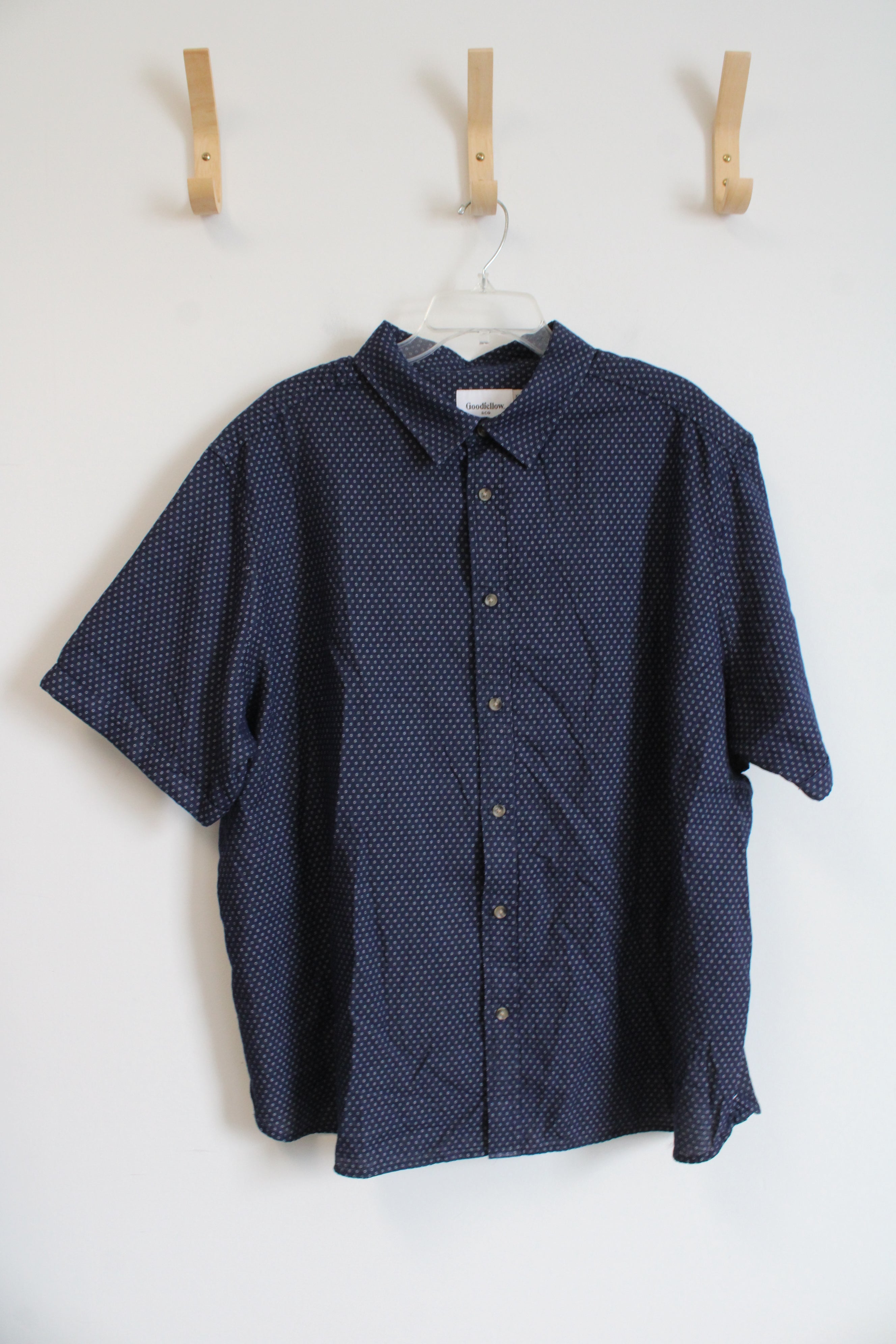 Goodfellow & Co. Standard Fit Navy & White Dotted Button Down Shirt | XXL