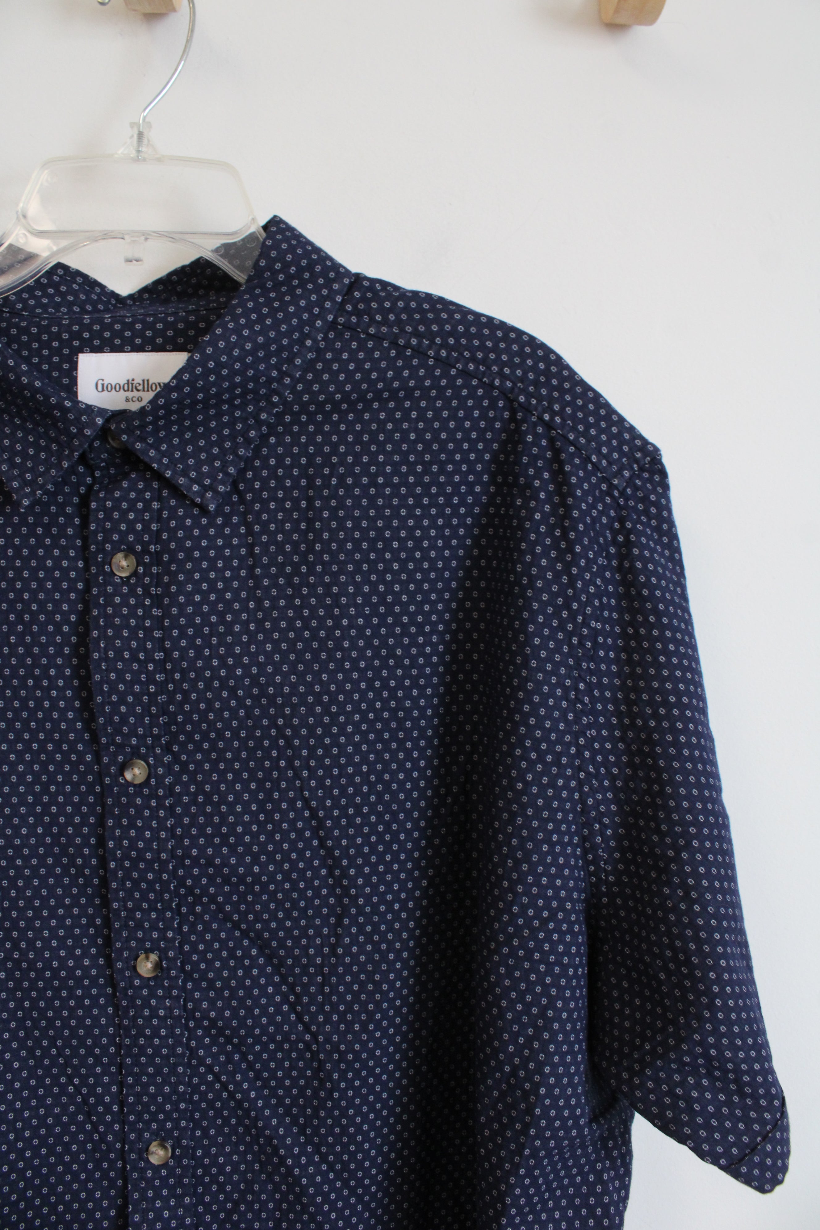 Goodfellow & Co. Standard Fit Navy & White Dotted Button Down Shirt | XXL
