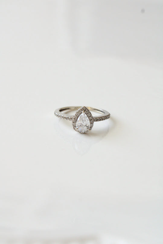14K White Gold Pear Shaped Halo Ring | Size 6.5