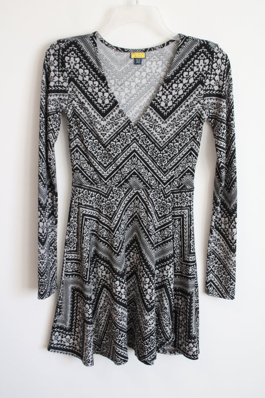 Prince & Fox Black Gray Long Sleeved Dress | XS