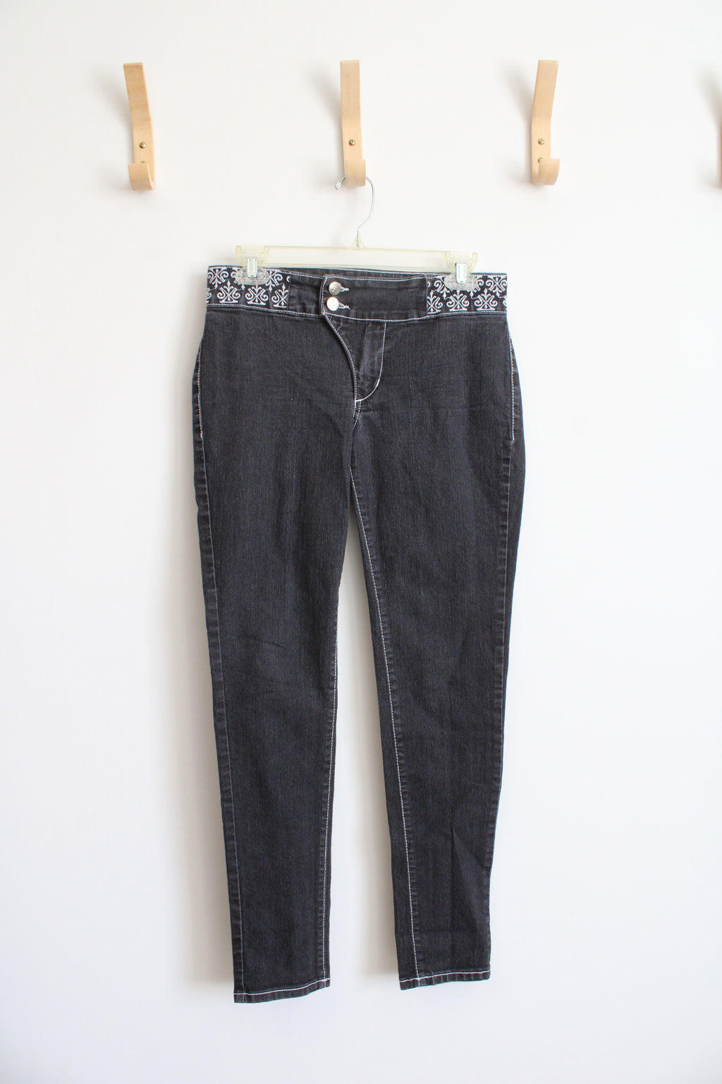 Kancan Embroidered Gray Pants | 9
