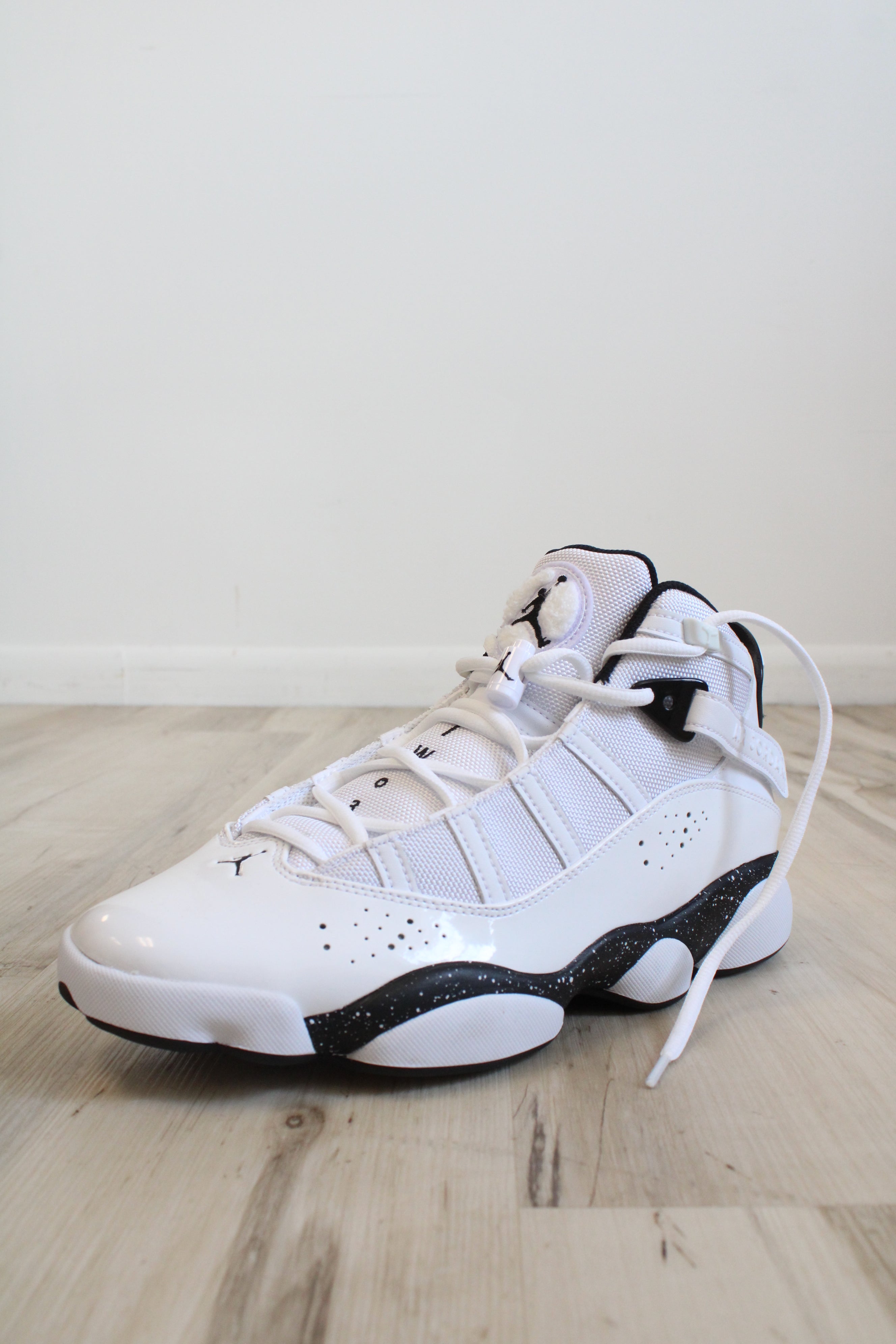 Nike Air Jordan 6 Rings Reverse Oreo Basketball Sneakers | Size 