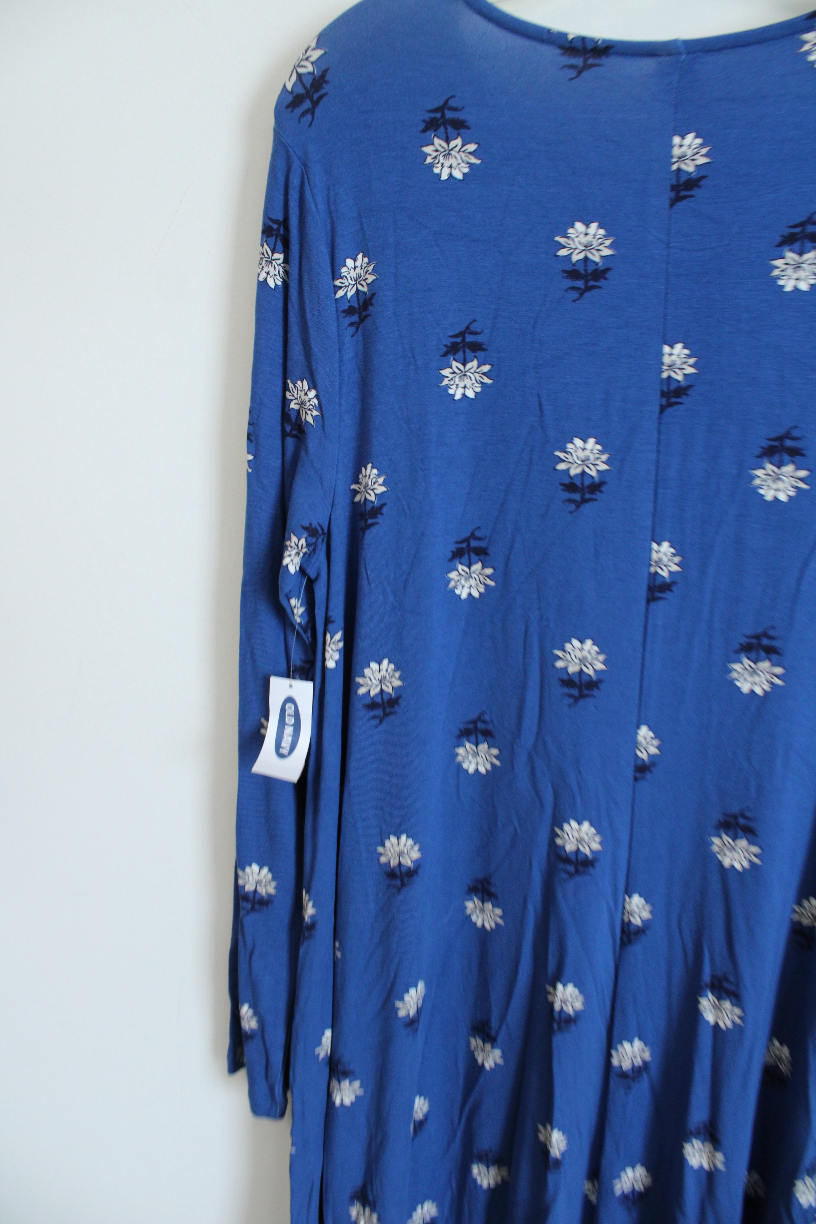 NEW Old Navy Blue Long Sleeved Floral Dress NEW Old Navy Blue Long Sleeved Floral Dress