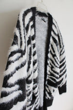 Ethyl Black & White Zebra Print Fuzzy Cardigan | XL