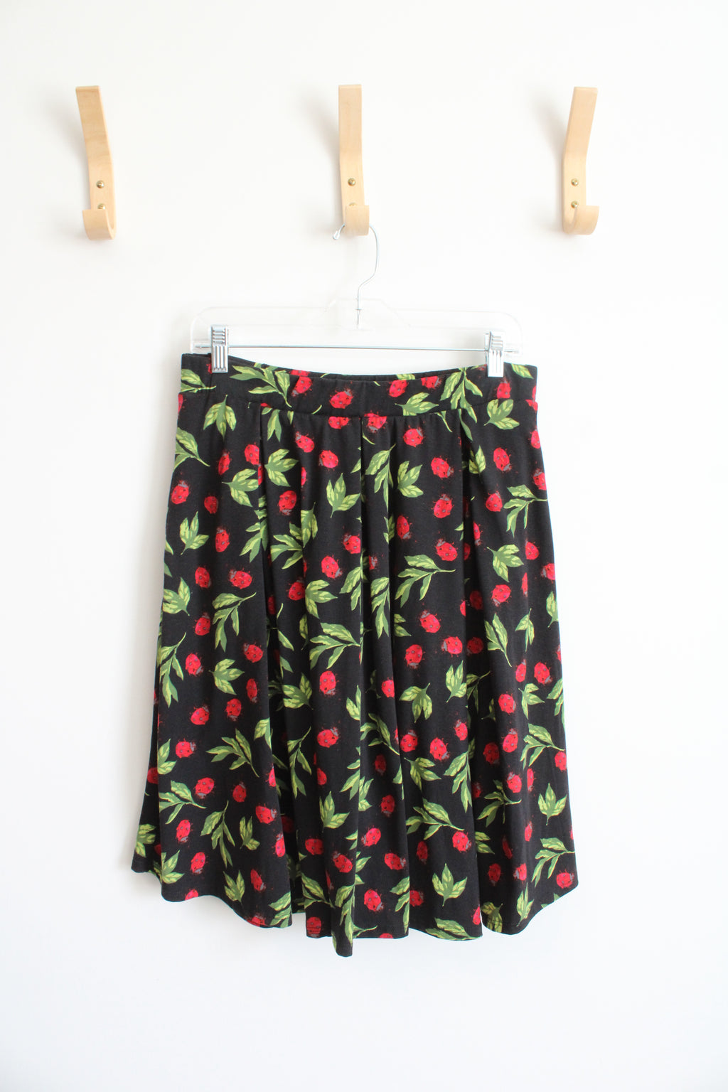 LuLaRoe Black Ladybug Patterned Skirt | L (12)