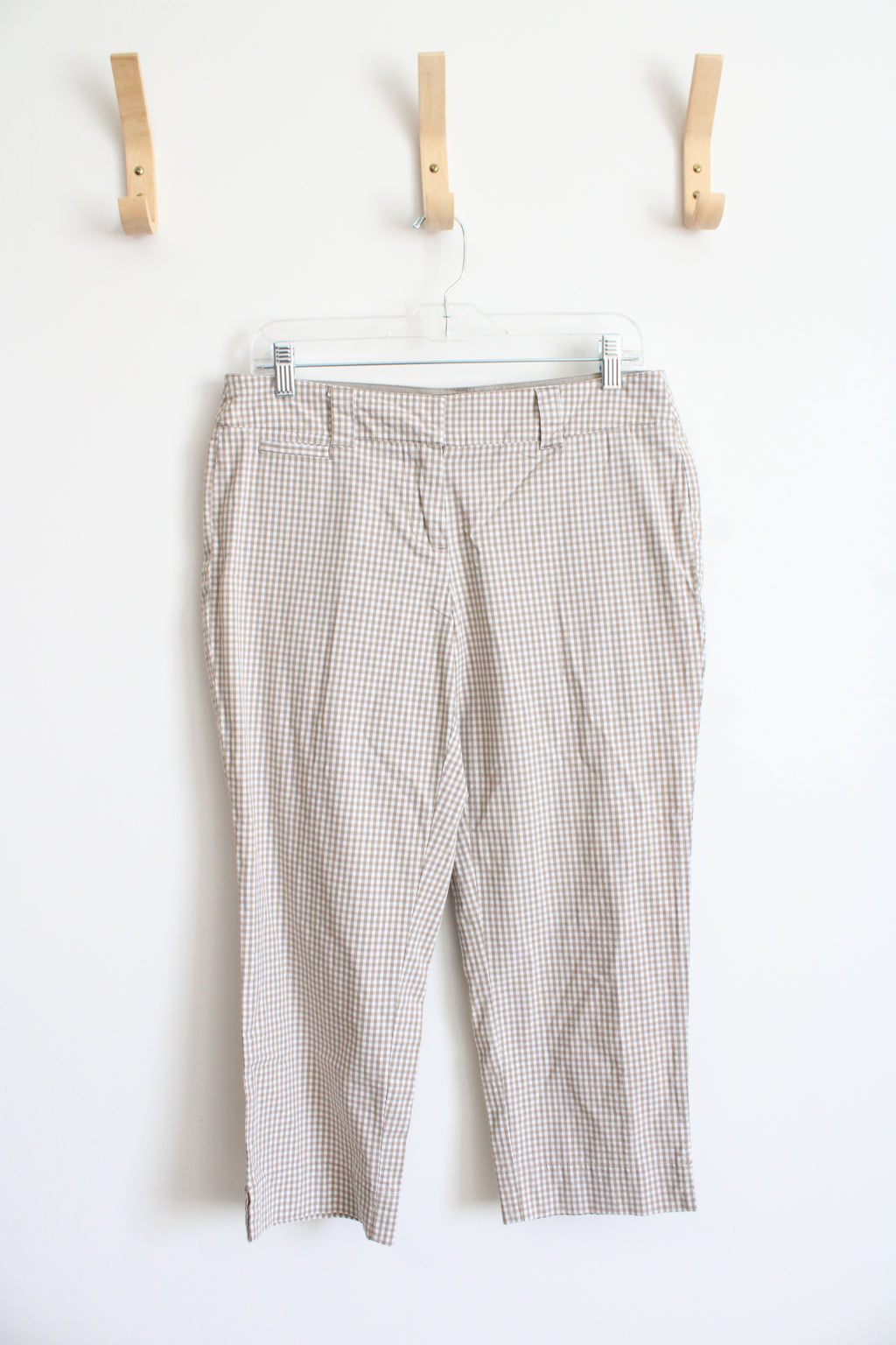 New York and Company Tan Checkered Capris | 6