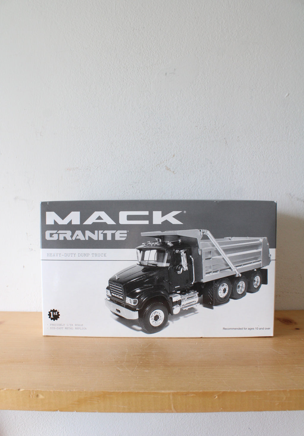 First Gear Mack Granite Precisely 1/34 Scale Die-Cast Metal Replica Dump Truck