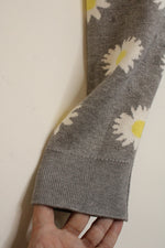 Adriana Papell Gray Daisy Long Sleeve Heavy Knit Top | L