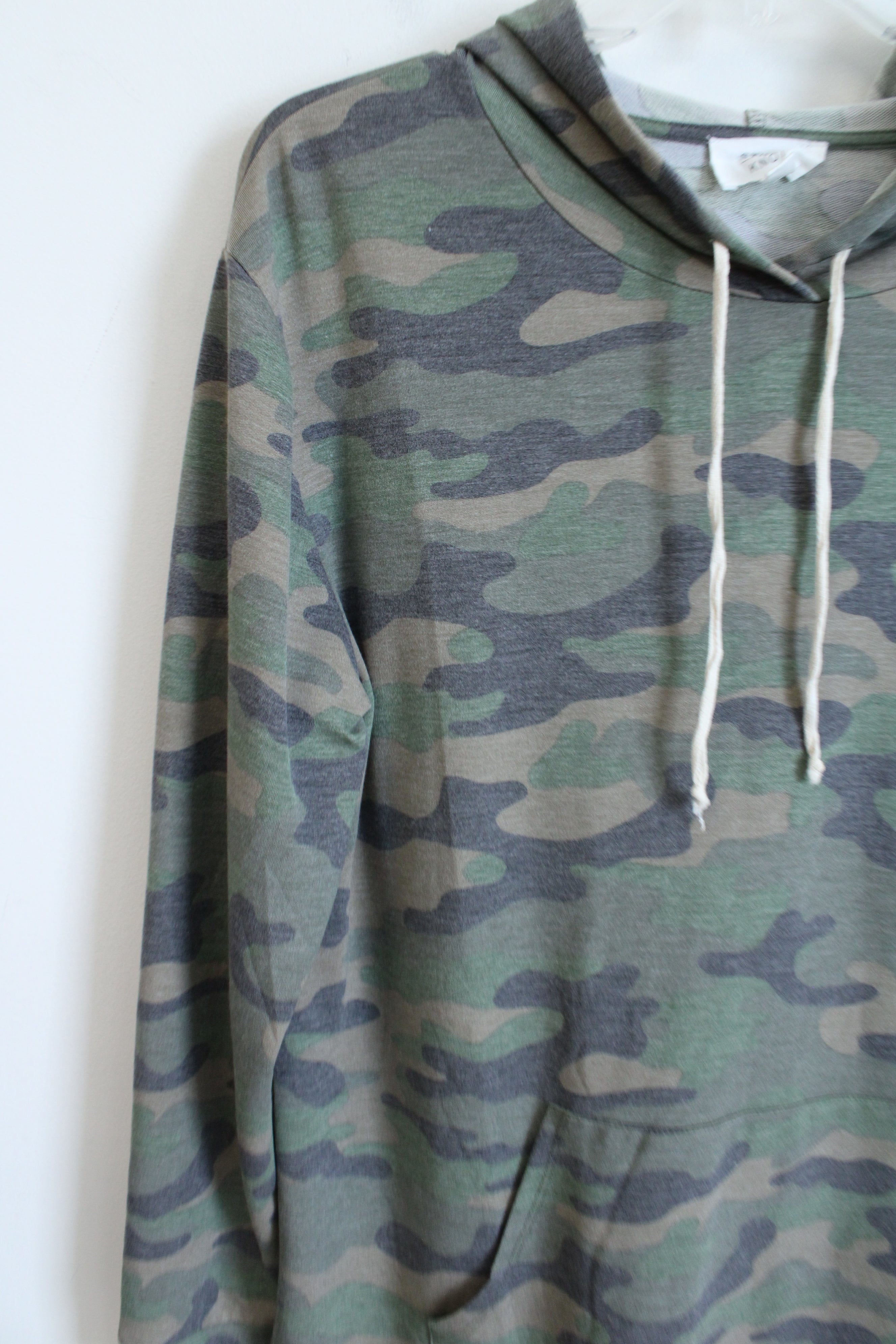 Stitch & Knot Green Camp Stretch Hoodie | M
