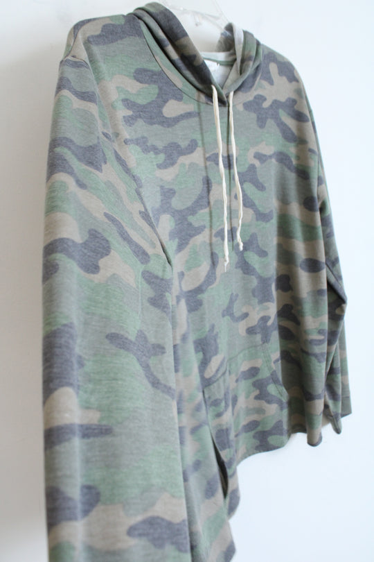 Stitch & Knot Green Camp Stretch Hoodie | M