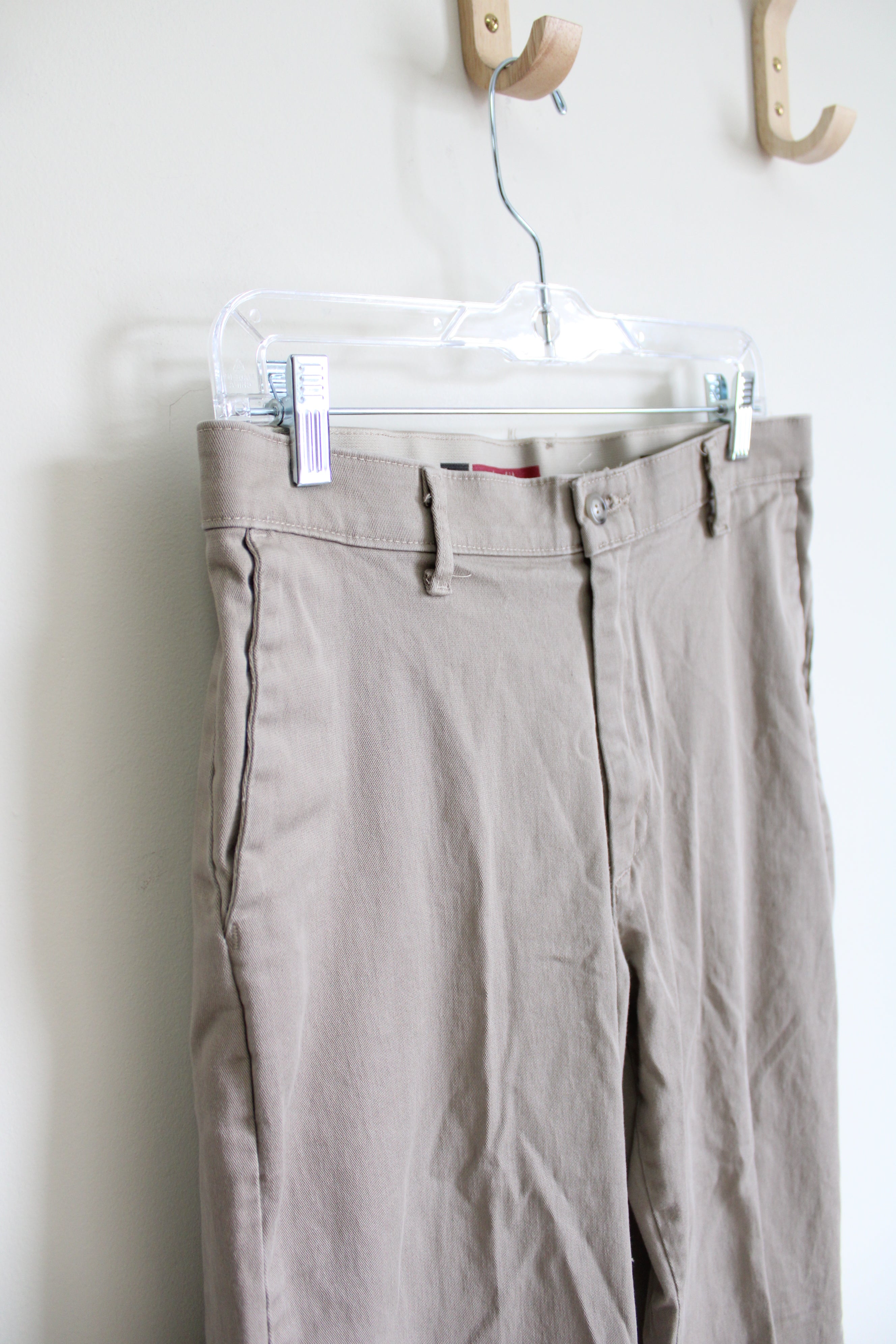 Lee Custom Fit Waistband Khaki Pant | 32X32