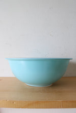 Pyrex 325 2.5L Light Blue Medium Nesting Bowl