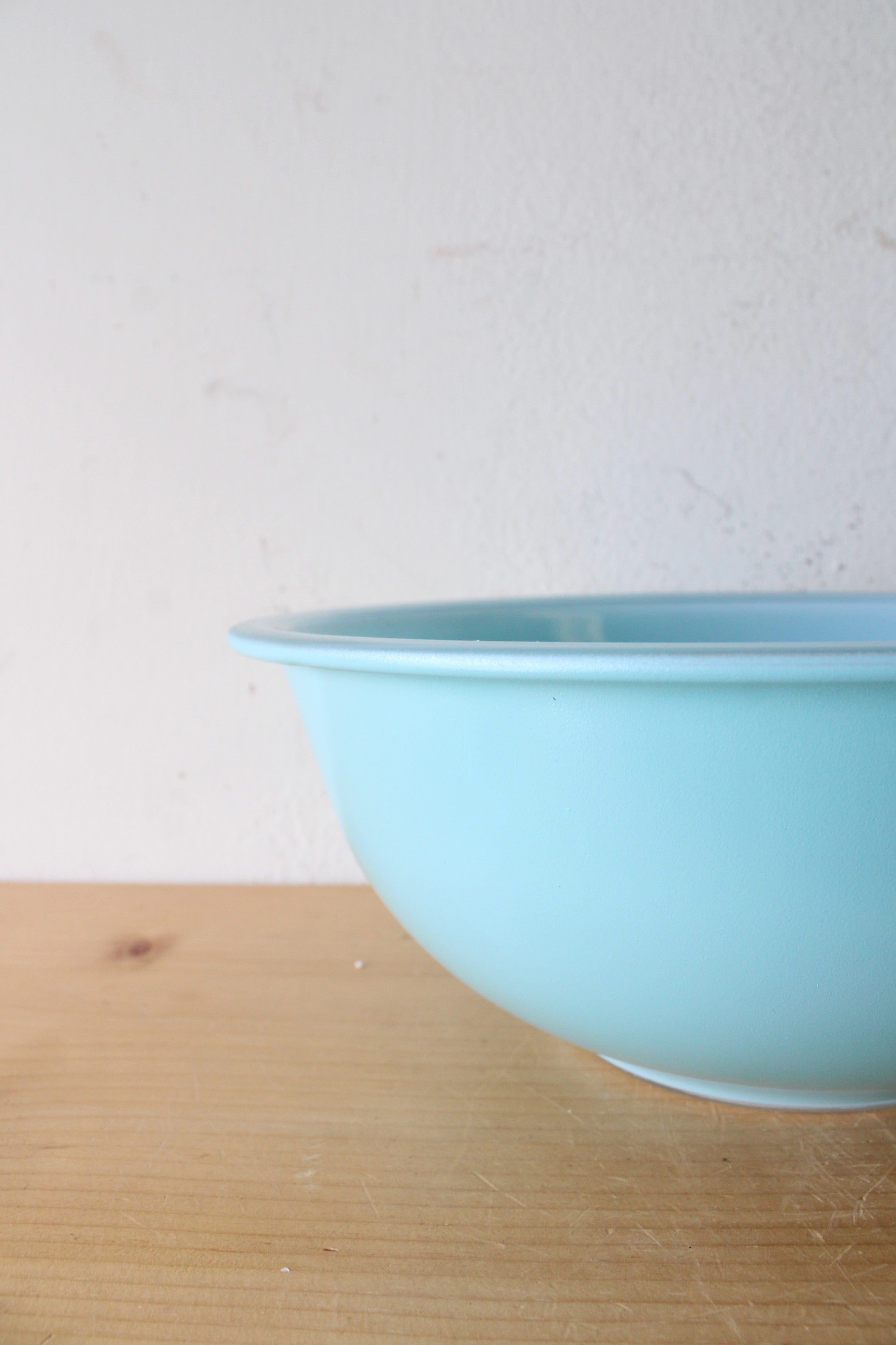 Pyrex 325 2.5L Light Blue Medium Nesting Bowl
