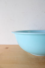 Pyrex 325 2.5L Light Blue Medium Nesting Bowl