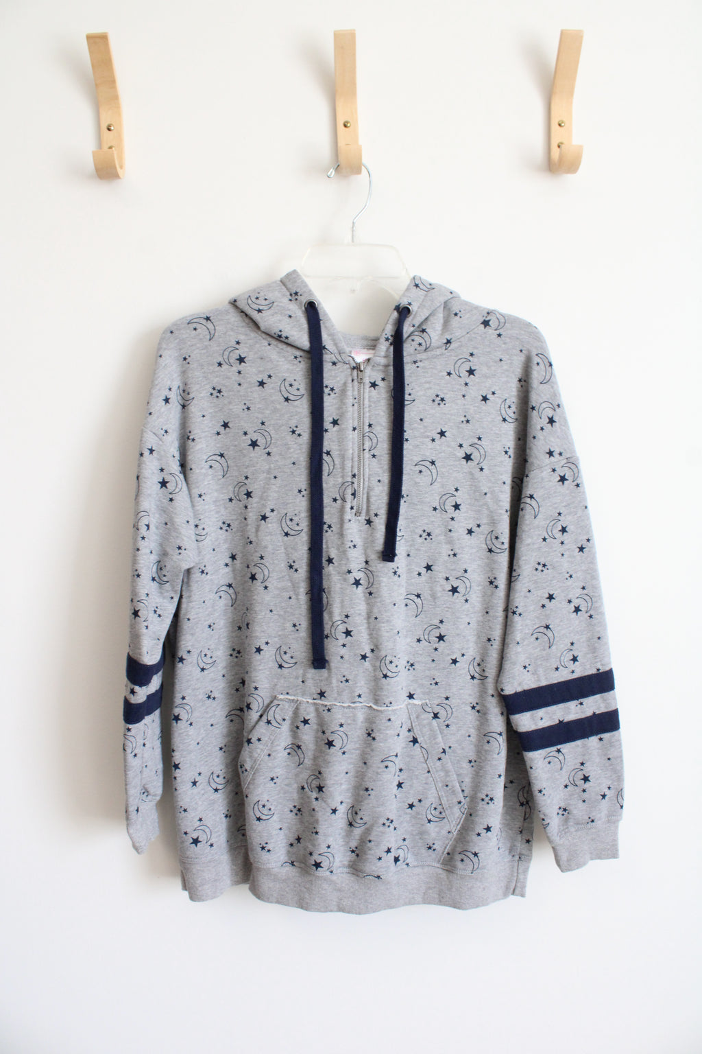 No Boundaries Star Patterned Hoodie | L