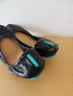 Tieks Black Crinkle Patent Leather Ballet Flats | Size 8