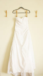 NEW David's Bridal Strapless Wedding Dress | Size 6