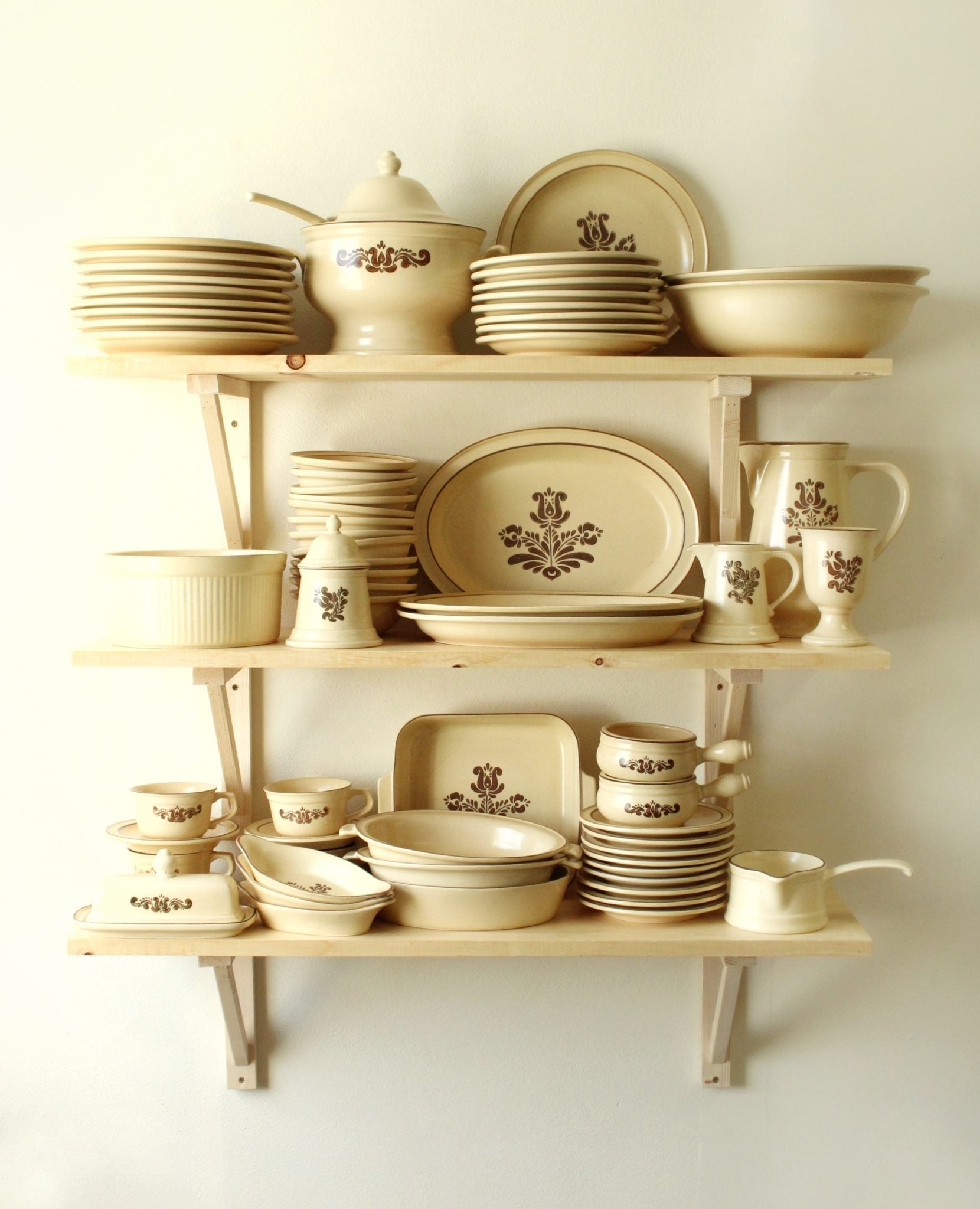 Pfaltzgraff Village Stoneware Chip N Dip Dish Plate & Bowl 108