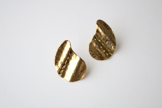 Vintage Napier Hammered Gold Metal Screw Back Gold Finish Earrings