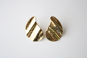Vintage Napier Hammered Gold Metal Screw Back Gold Finish Earrings