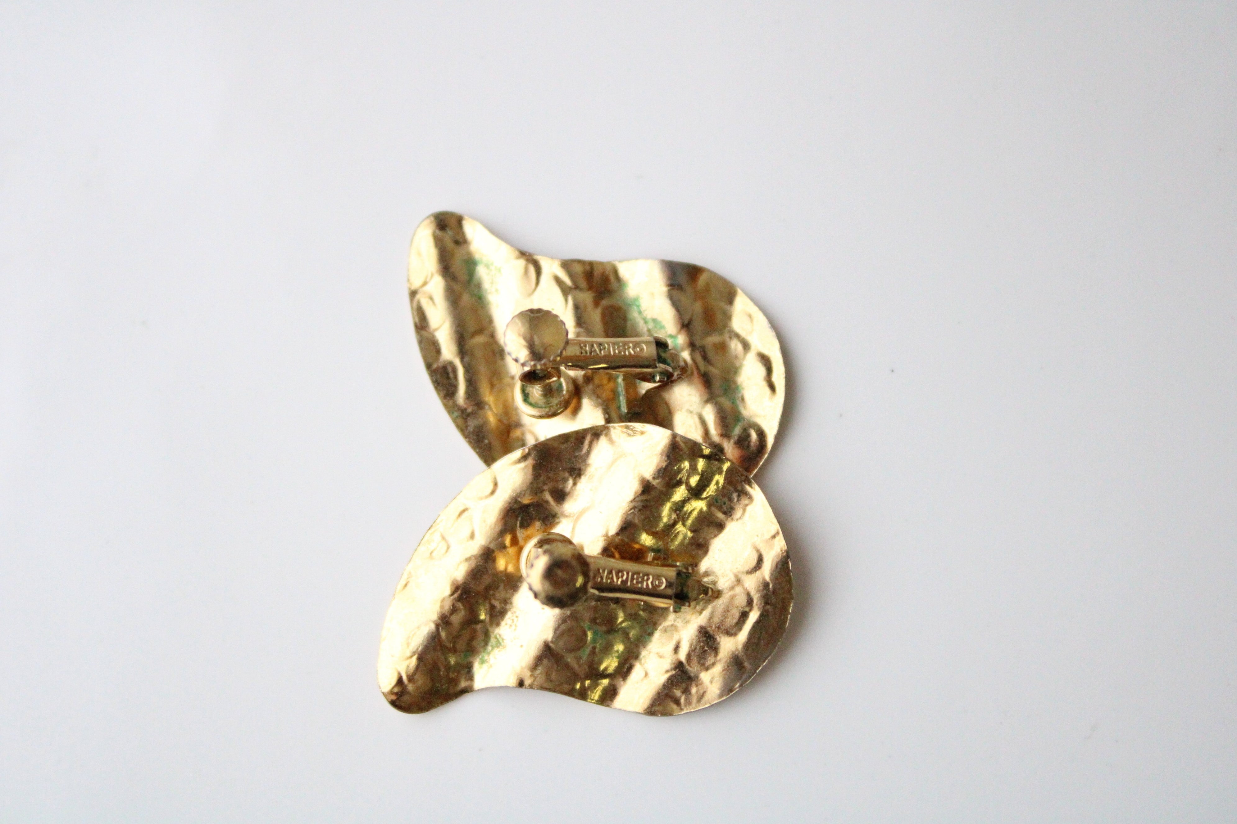 Vintage Napier Hammered Gold Metal Screw Back Gold Finish Earrings