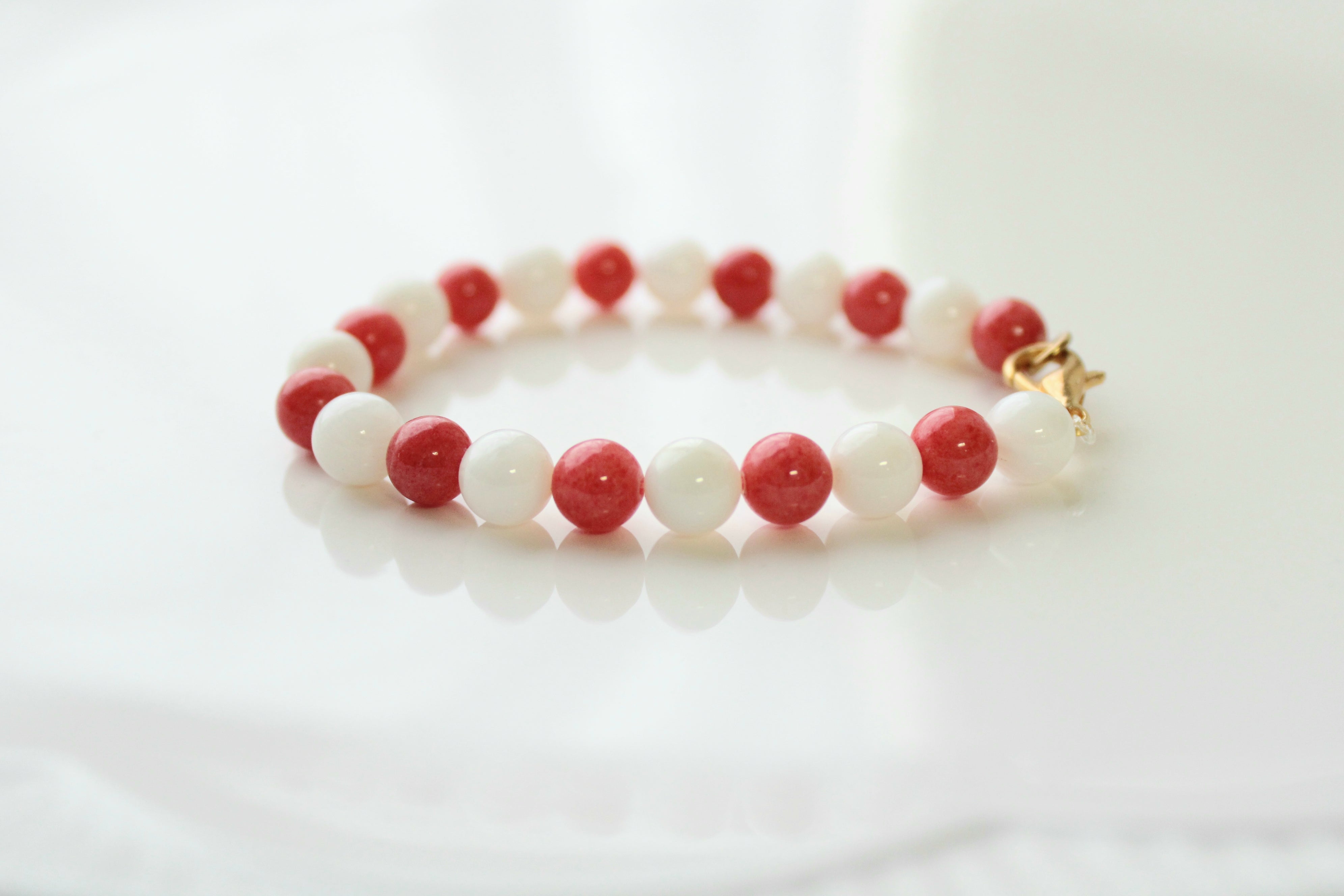 Mother Of Pearl Coral Glass Beaded Bracelet