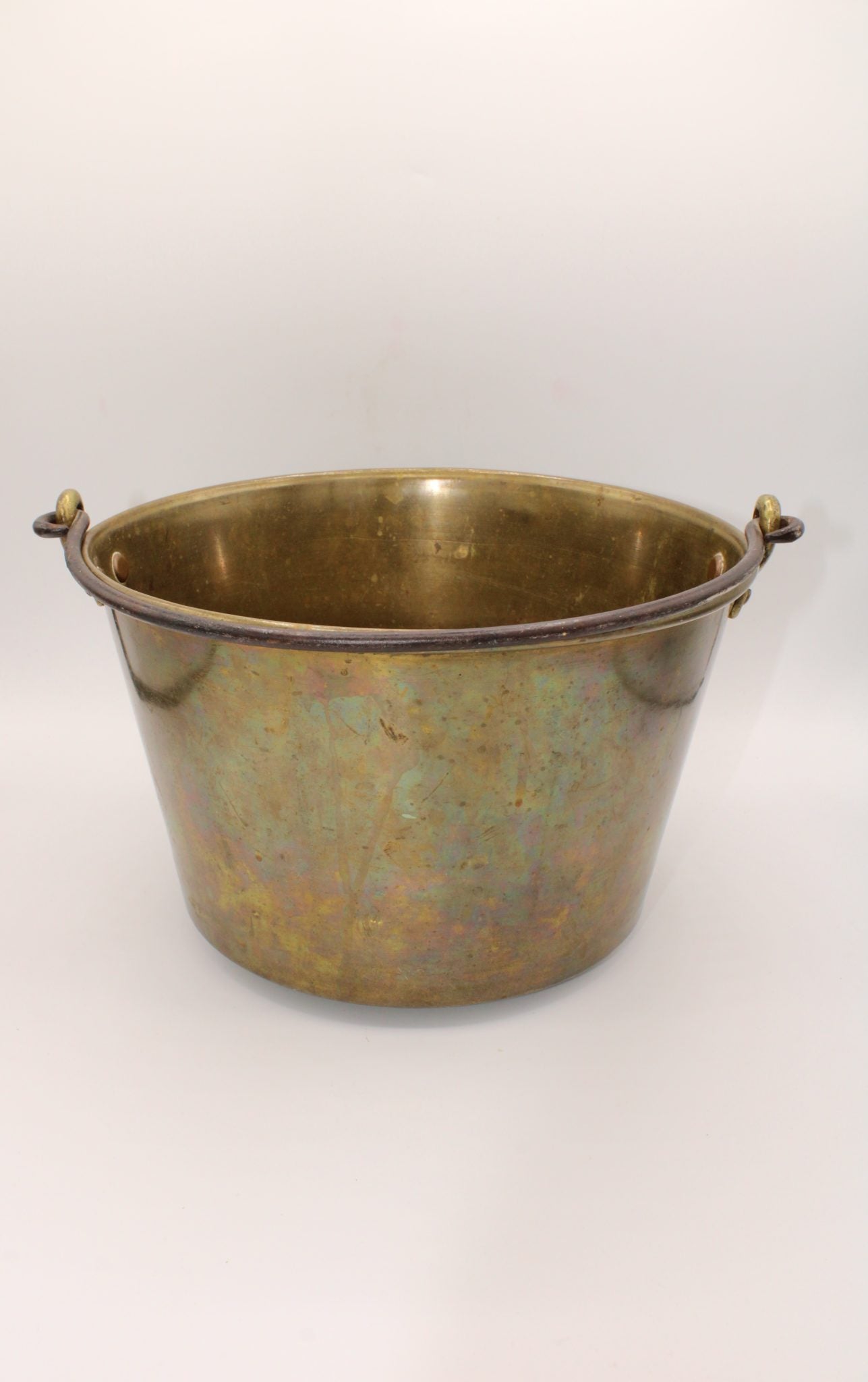 Vintage Gold Pot/Bucket with Curved Bottom